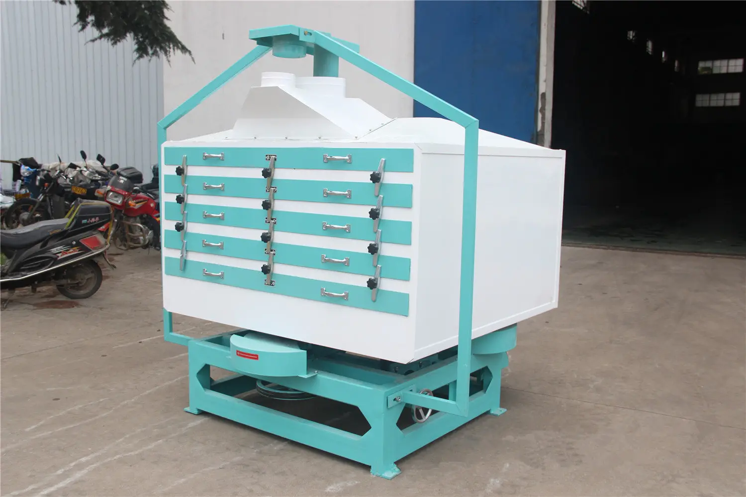 white rice grader machine